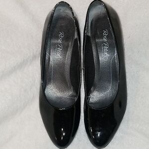 Walking Craddles Patent Leather Heels Black EUC SZ 8